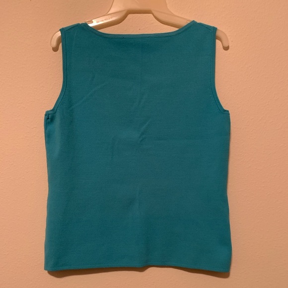 Turquoise Sleeveless Top - Picture 2 of 14
